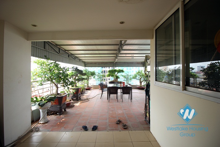 One bedroom apartment with free cleaning service for rent in Doi Can str.